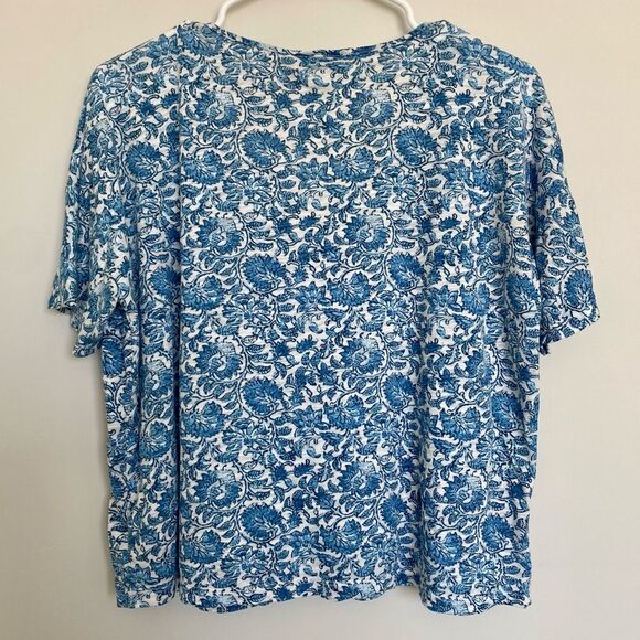 Lucky Brand Blue Floral Oversized Comfy Cropped Tee Tie Neck Top Size Medium - Picture 3 of 8